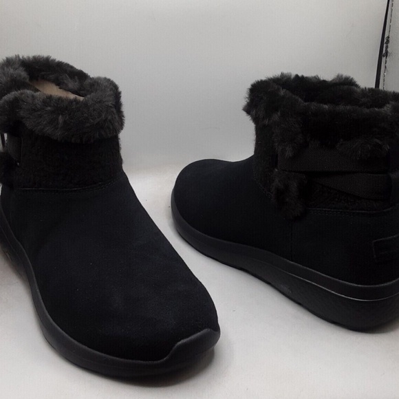 New Skechers On The Go City 2 Cozy Vibe Boots Booties Women's Black Faux Fur - Picture 7 of 8